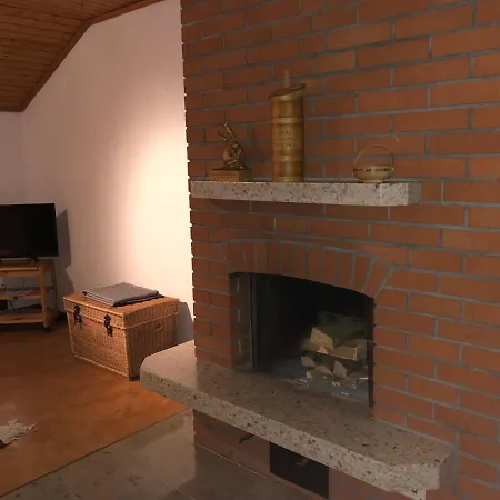 Spacious Overlooking Lake Brienz *
